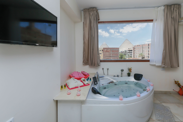Bathroom 3, Panorama Pyramids Jacuzzi, Al-Ahram