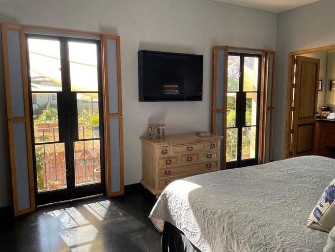 Bedroom 4, Casa de la Noche, Allende
