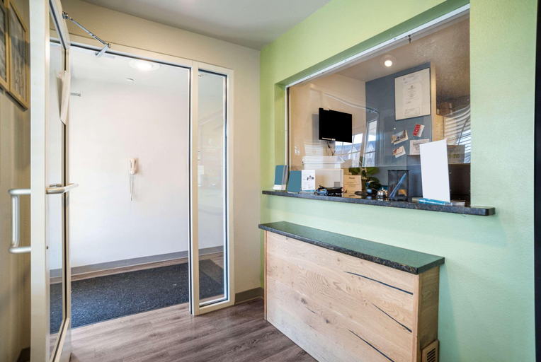 Public Area 2, Extended Stay America Select Suites Gainesville, Prince William