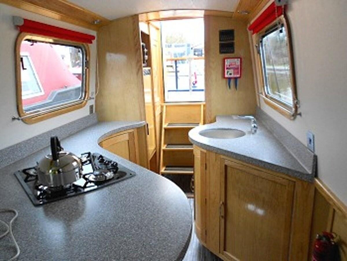 Bathroom 2, Modern Stylish Narrowboat, Cheshire West and Chester