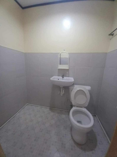 Bathroom 3, Enna's Place, Coron