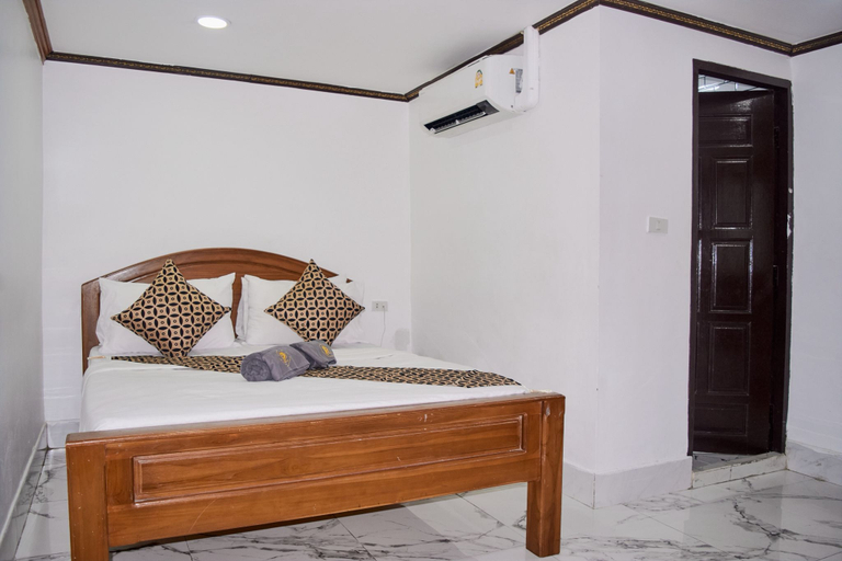 Bedroom 13
