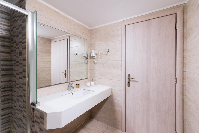 Bathroom 5, Matala Bay in Style Apartments, Faistos