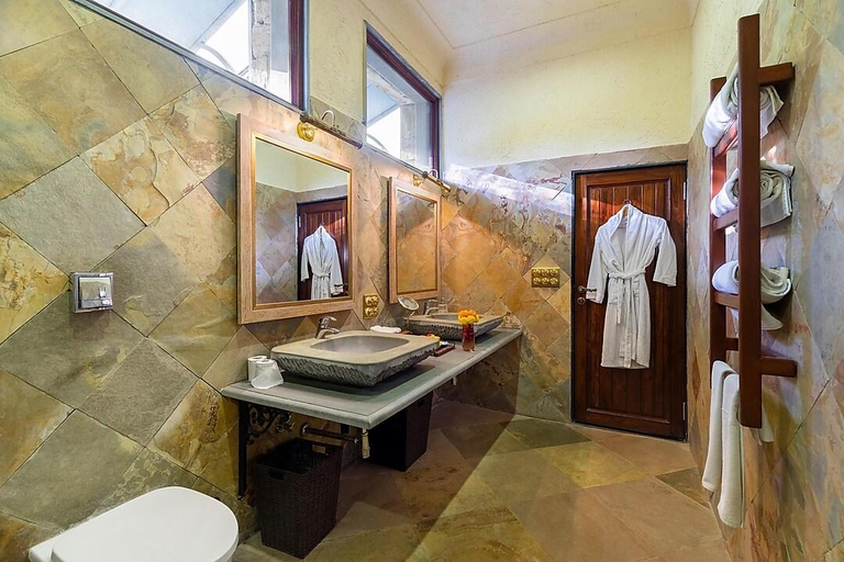 Bathroom 4, Vatsalya Vihar - A Luxury Pool Villas Resort, Udaipur