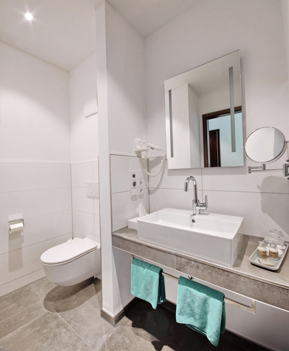 Bathroom 3, Landhaus Biewald - Hotel & Restaurant, Göttingen