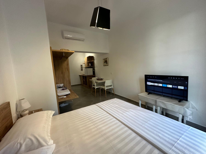 Others 4, Central Comfort Suites, Tiranës