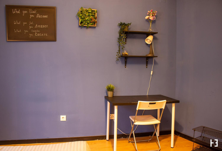Others 5, Habitacao Essencial - Home away from Home, Porto
