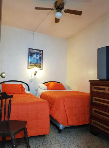 Others 3, Hotel Metropolitano, ZONA 1