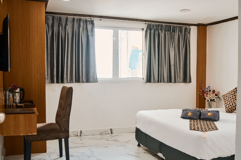 Bedroom 16
