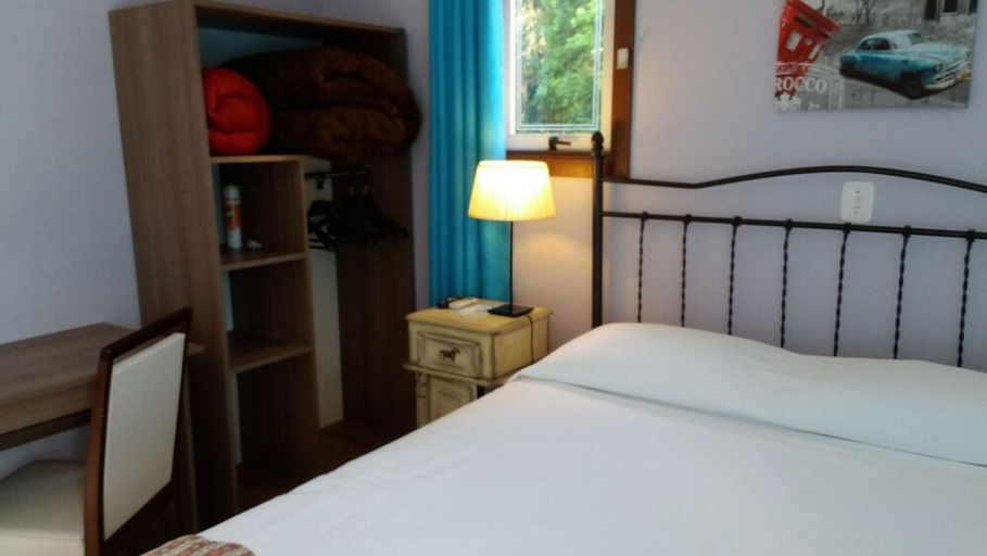 Bedroom 3, Pousada Camponesa, Picada Café