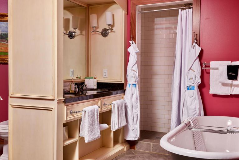 Bathroom 3, Mirbeau Inn & Spa, Plymouth