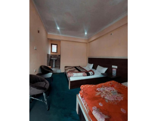 Bathroom 2, Dayal Guest House, Badrinath, Chamoli
