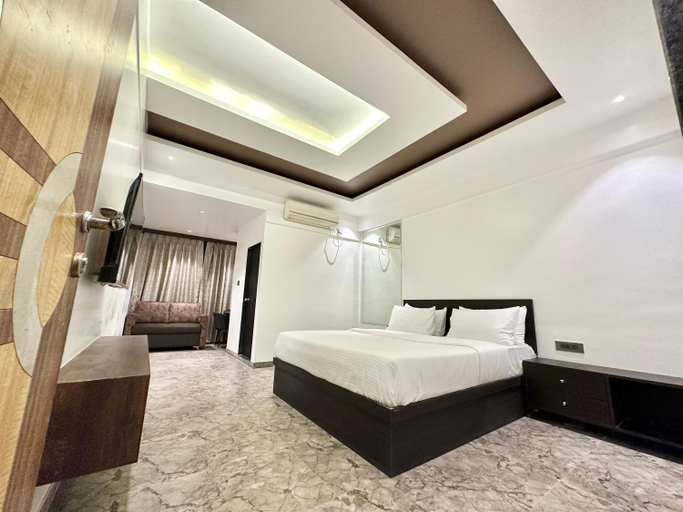 Bedroom 4, TAKHT- Executive Rooms & Suites, Pune