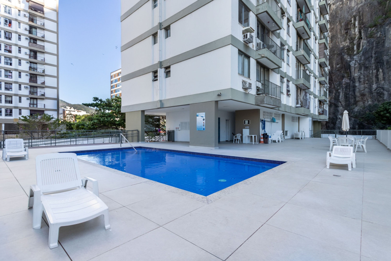 Room 3, Charming 9 Minutes From Botafogo Beach Mrf1307, Rio de Janeiro