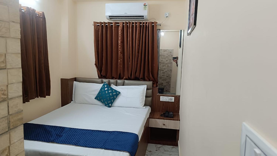 Others 3, Hotel Fab International, North 24 Parganas