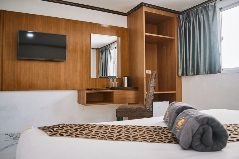 Bedroom 12