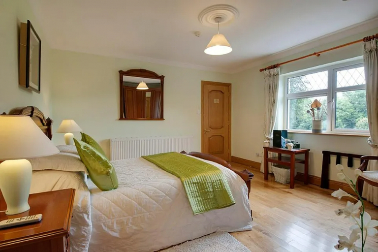 Others 3, Woodlands Guest Accomadation