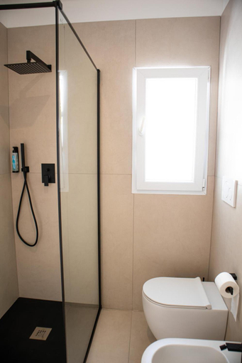 Others 2, Suites Mediterranee, Taranto