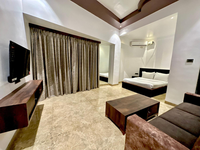 Others 5, TAKHT- Executive Rooms & Suites, Pune