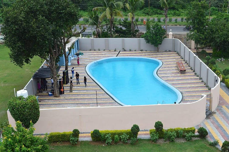 Sport & Beauty 5, Hotel Sunrise N Resorts, Nagpur