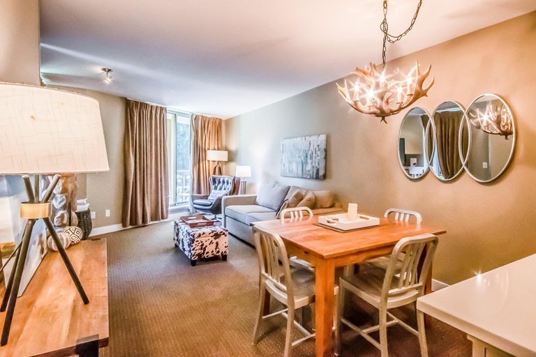 Others 5, Elevate Vacations Cascade - 532, Squamish-Lillooet