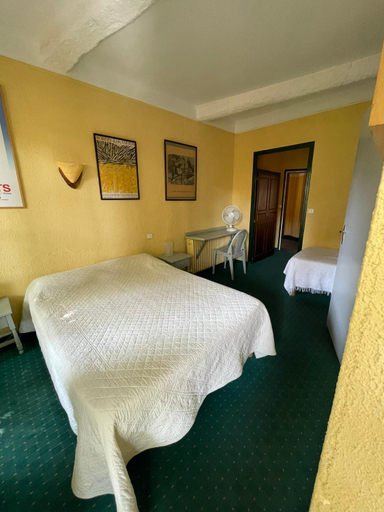 Bedroom 2, Hotel Vidal, Pyrénées-Orientales