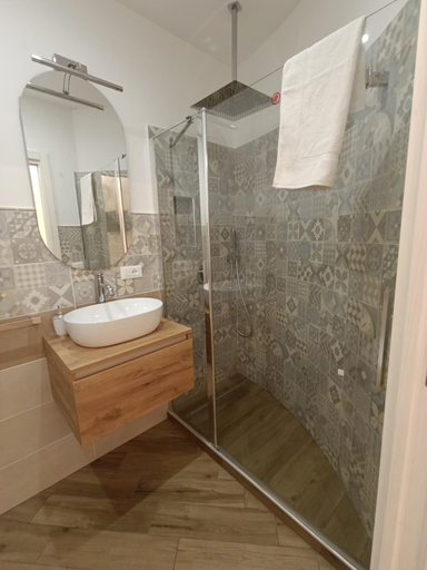 Others 3, Balarm Central Apartment, Palermo