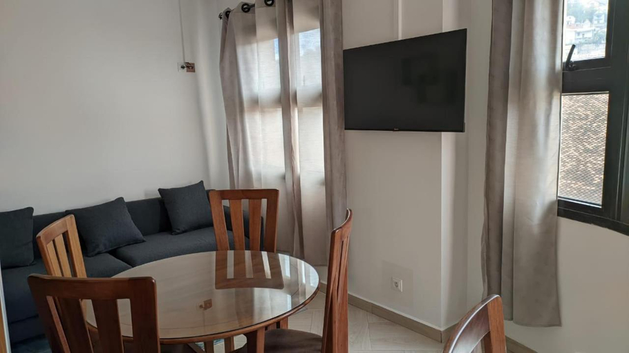 Others 4, Appartement hotel de luxe 974, Analamanga