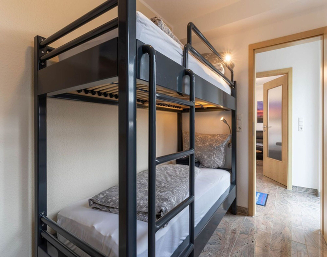 Room 4, Comfortable Holiday Apartment in St. Peter Ording, Nordfriesland