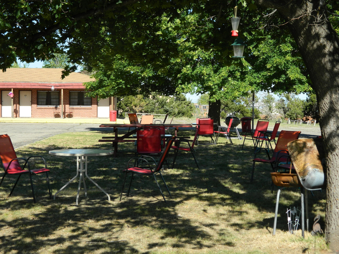 Food & Drinks, Prospector Motor Lodge, San Juan