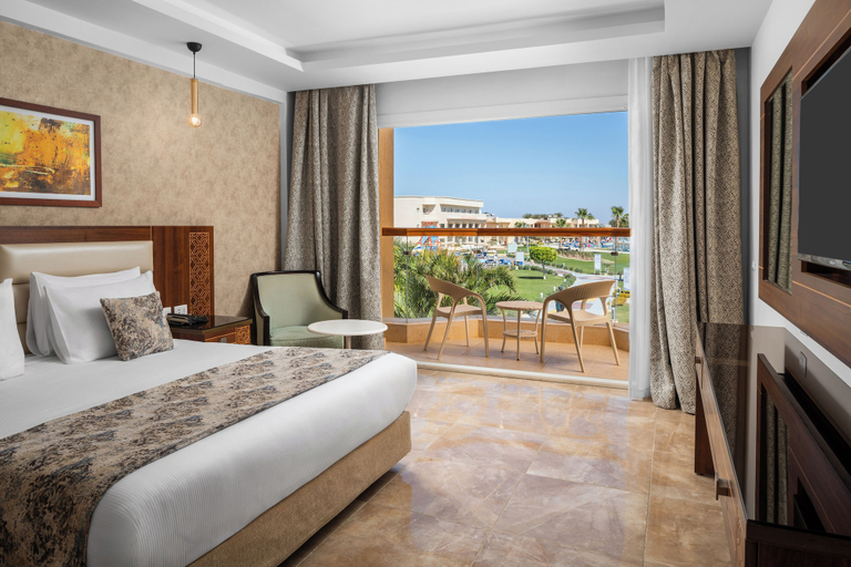 Bedroom 3, Pickalbatros Royal Moderna Sharm & Aqua Park - All inclusive, Sharm el-Sheikh