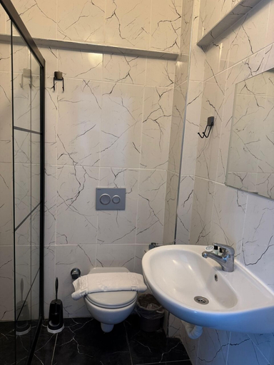 Bathroom 5, The Pera Hotel Marmaris, Marmaris