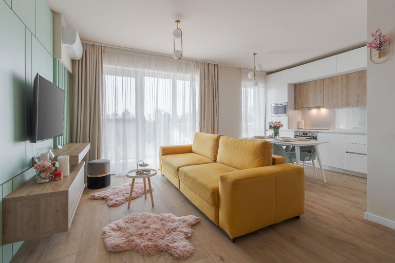 Others 4, Chic Central Oradea -Parcare & Balcon, Oradea