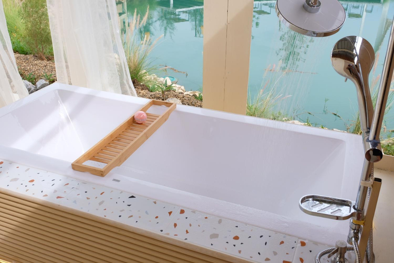Bathroom 4, นานาก๋างโต้ง คาเฟ่&Glamping, Muang Kanchanaburi