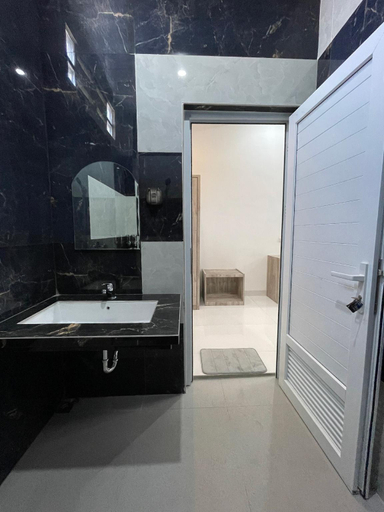 Bathroom 5