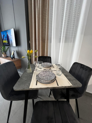 Others 3, Oasis in Thessaloniki with 500 Mbps Internet, Central Macedonia