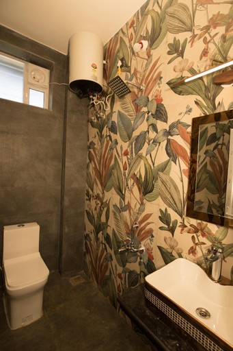Bathroom 3, RR Forest view, The Nilgiris
