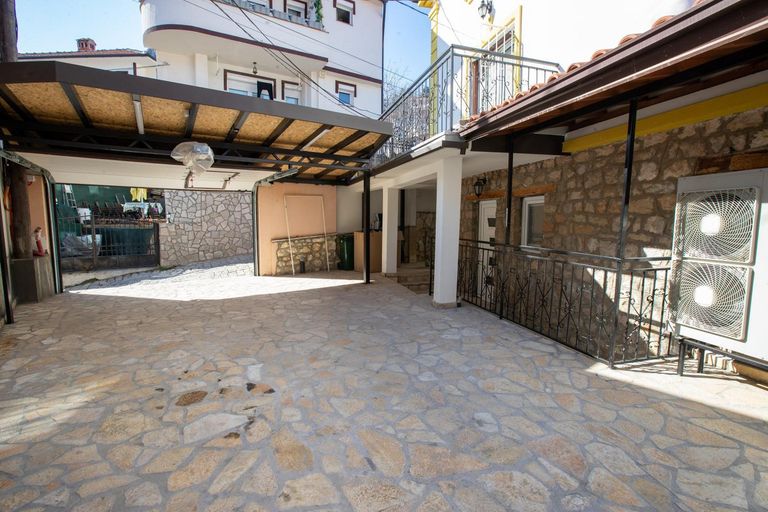 Others 3, Apartments Ana Mari