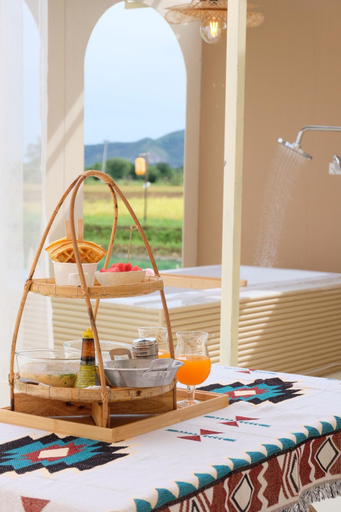 Bedroom 3, นานาก๋างโต้ง คาเฟ่&Glamping, Muang Kanchanaburi