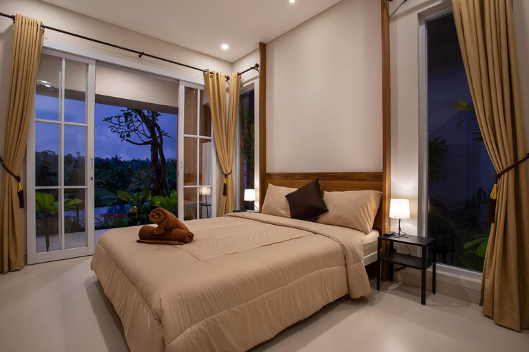 Bedroom 8
