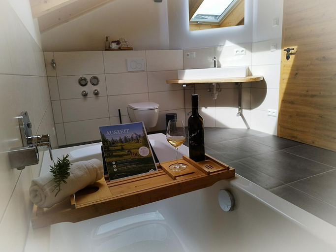 Bathroom 3, Ferienwohnungen Franz Hofreiter, Berchtesgadener Land