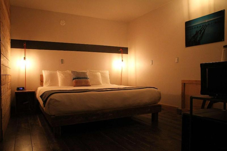 Bedroom 3, Ashore Hotel, Clatsop