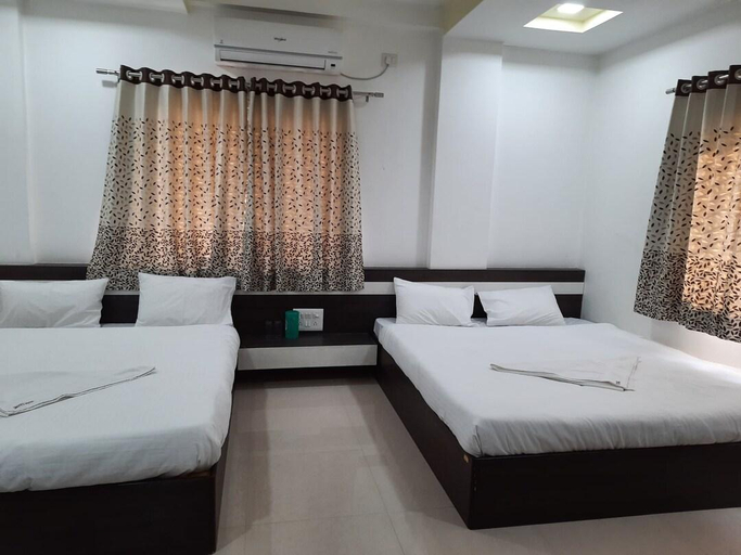 Bedroom, Hotel United House, Ahmadnagar