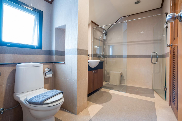 Bathroom 4, Natcha Poolvilla 44, Pattaya