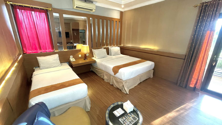 Bedroom 12