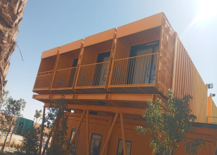 Exterior & Views
