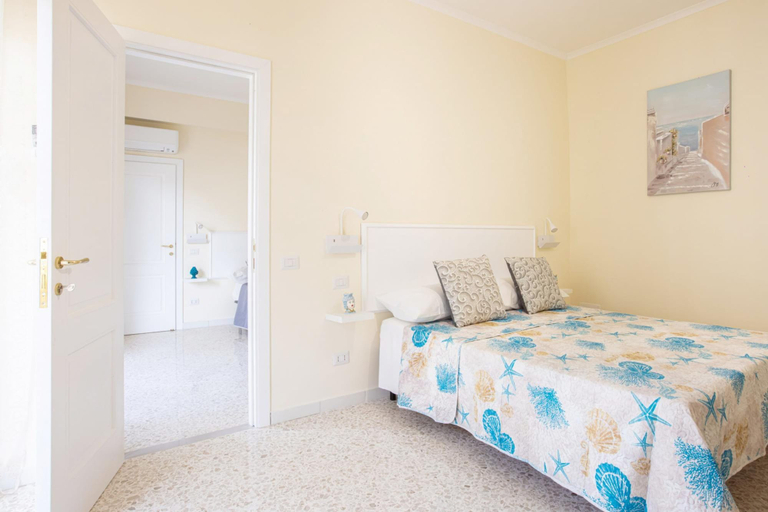 Room 4, Il Quadrifoglio Verde, Napoli