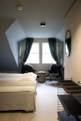 Bedroom 2, Hotel Aak, Rauma