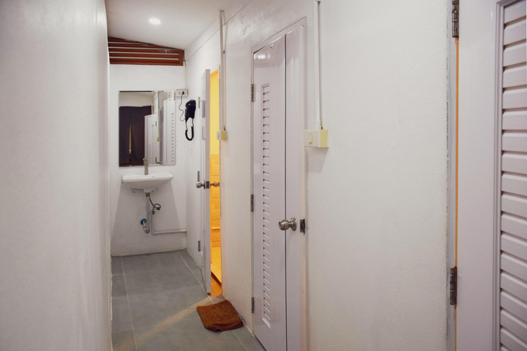 Bathroom 3, Costa Bed Hua Hin, Hua Hin