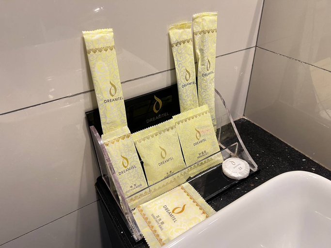 Bathroom 7
